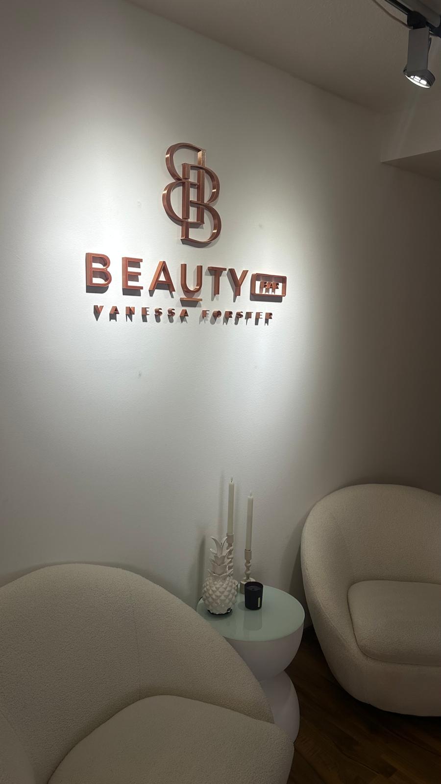 Empfangsbereich im Kosmetikstudio Beautybar Vanessa Forster